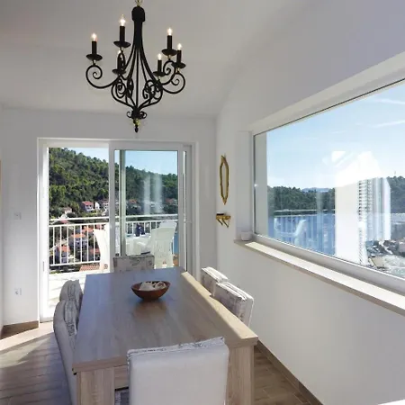 Two-bedroom In شقة برنا